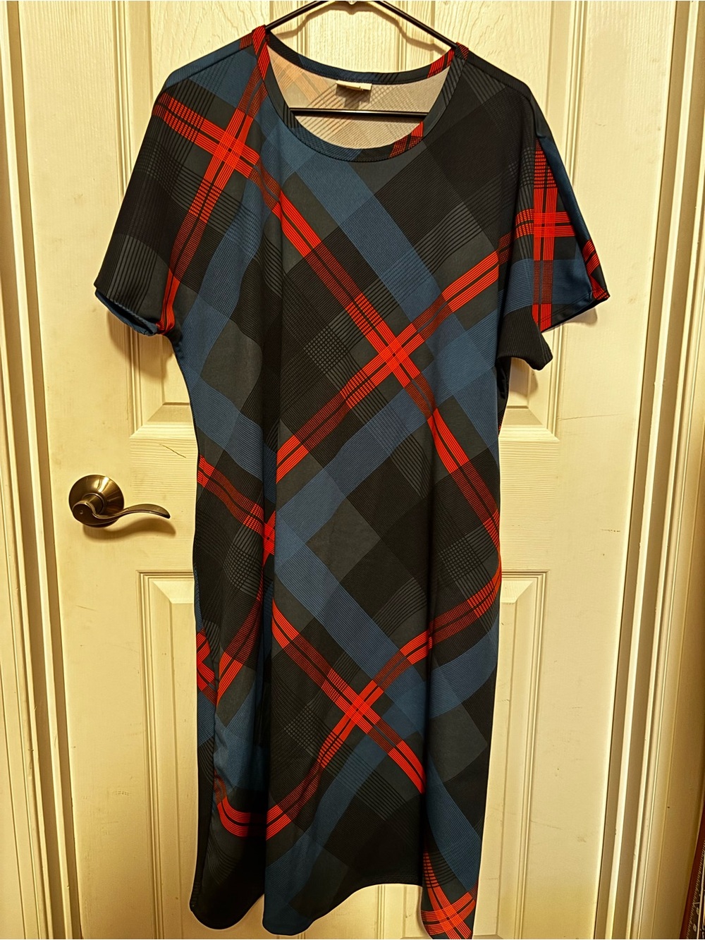 Lularoe Like New 2XL Marly Midi Dress Scuba Material Navy Red Black